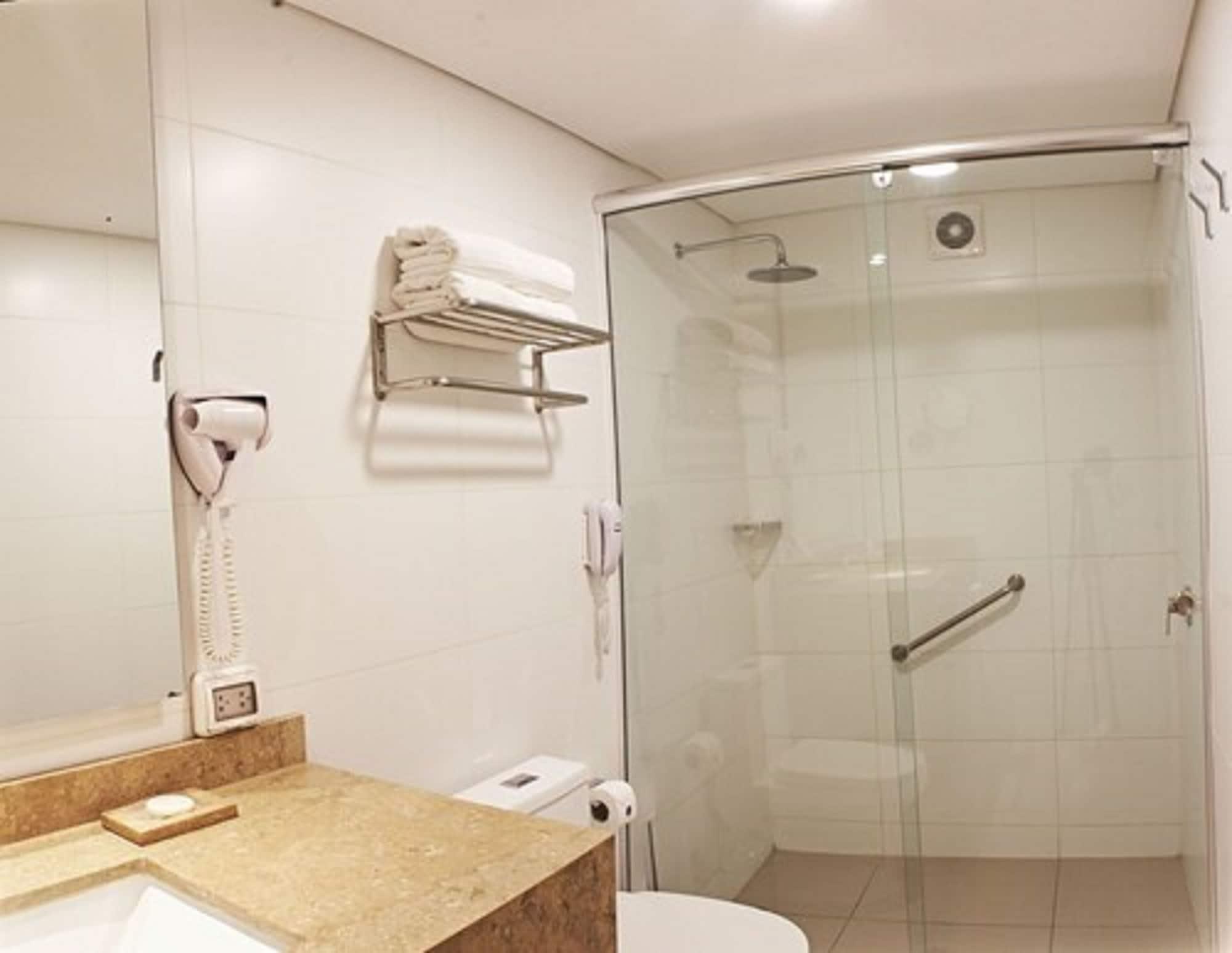 Hotel Estelar San Isidro Лима Екстериор снимка