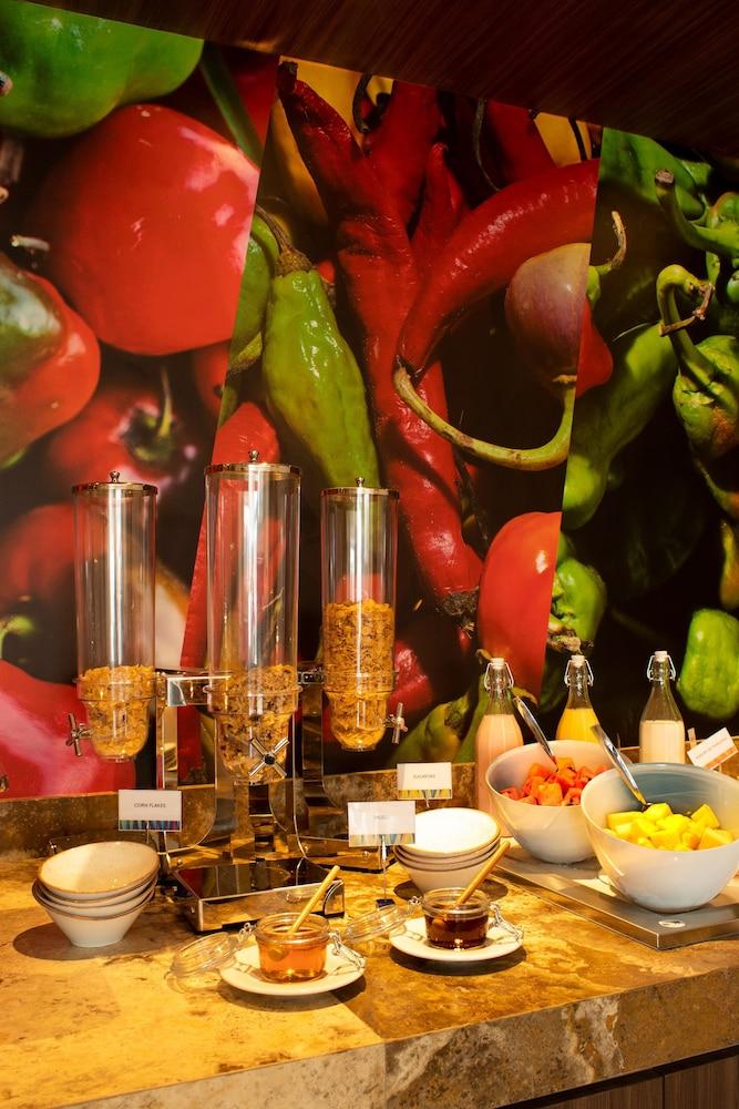 Hotel Estelar San Isidro Лима Екстериор снимка